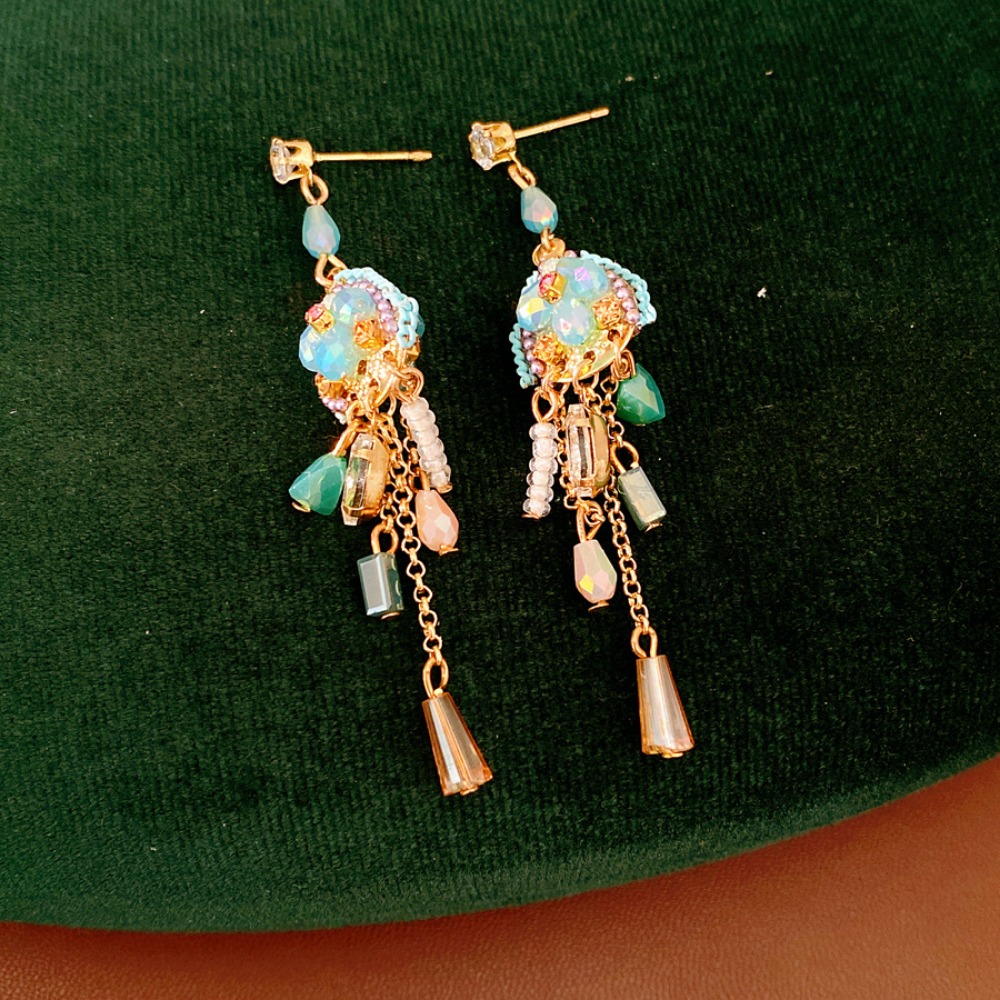 Boucles d'oreilles pendantes à - Women Fashion Photoshoot avis et prix