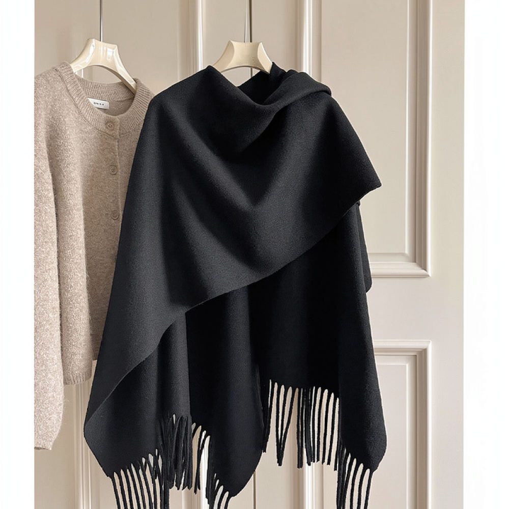 Cape en laine épaisse pour fem - Women Fashion Photoshoot avis et prix